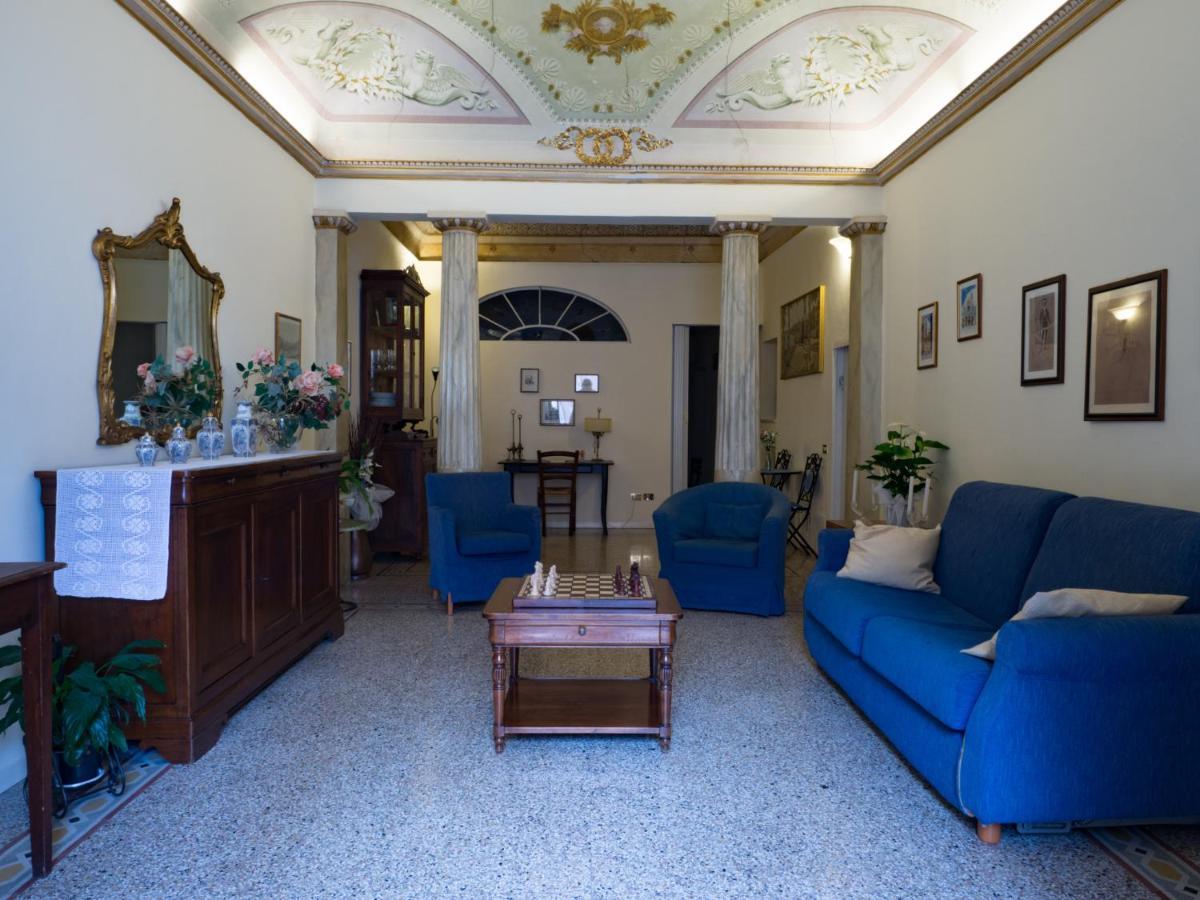 Residenza D'Epoca " Il Campo" By Francigenaapartments Sienne Extérieur photo