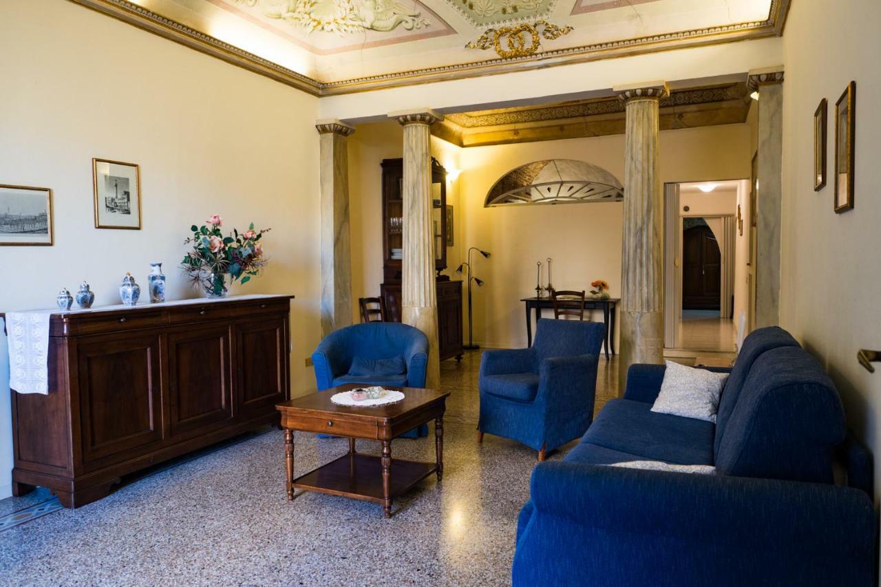 Residenza D'Epoca " Il Campo" By Francigenaapartments Sienne Extérieur photo