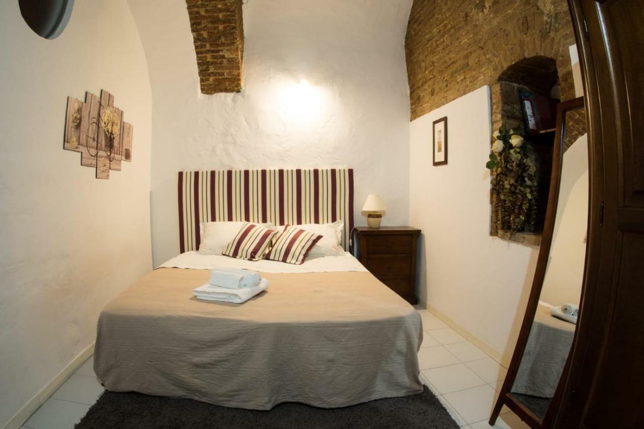 Residenza D'Epoca " Il Campo" By Francigenaapartments Sienne Extérieur photo